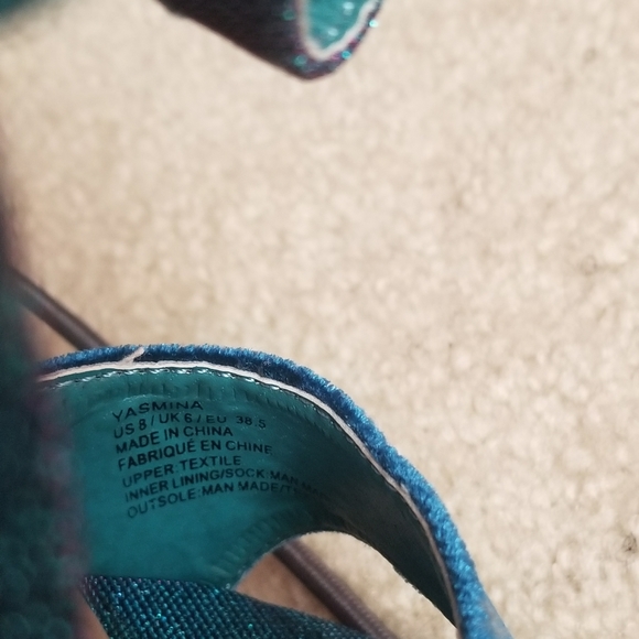 Justfab; shoedazzle platform heels - Picture 4 of 4